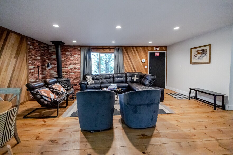 More Photos Of 6385 W White Mountain Blvd, Lakeside Lodge Meeting Hall For Sale