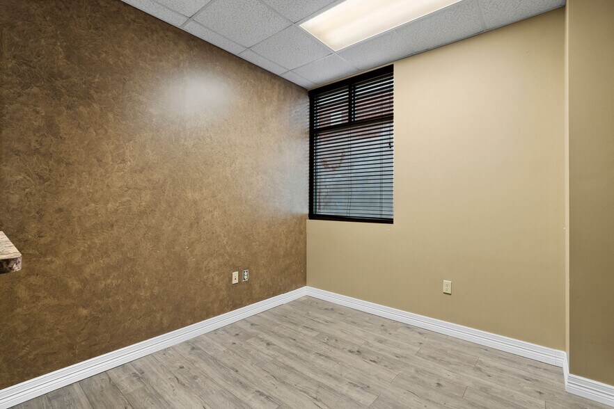 More Photos Of 3115 College Park Dr, Conroe Medical For Lease