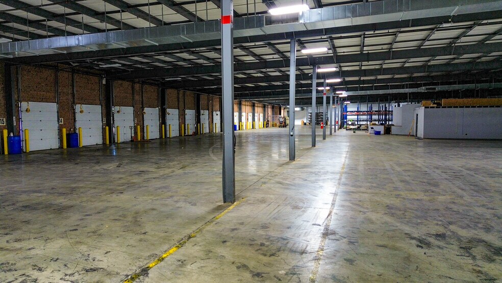 More Photos Of 100 Don Truell Ln, Thomasville Warehouse For Lease