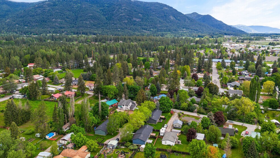 More Photos Of 1717 Main St, Sandpoint Apartments For Sale