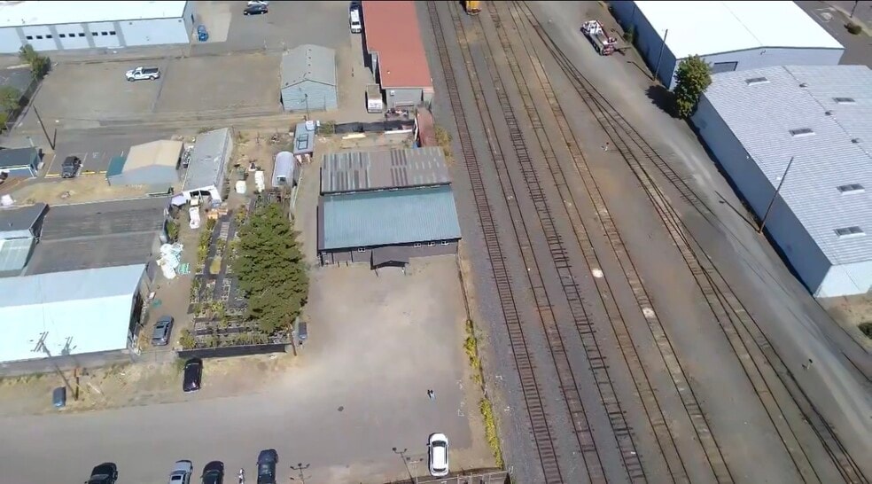 More Photos Of 1351 Wilbur St SE, Salem Warehouse For Sale