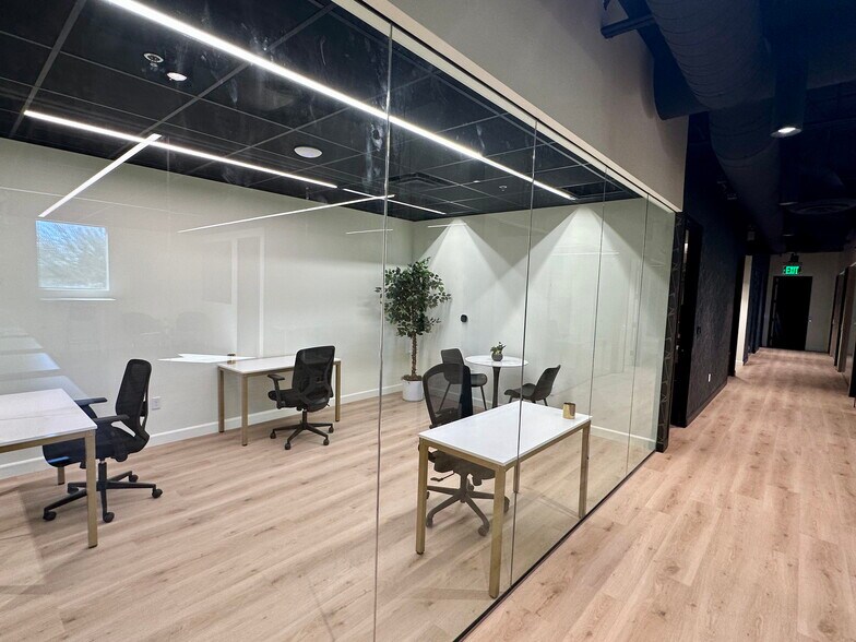 More Photos Of 8101 E McDowell Rd, Scottsdale Coworking Space