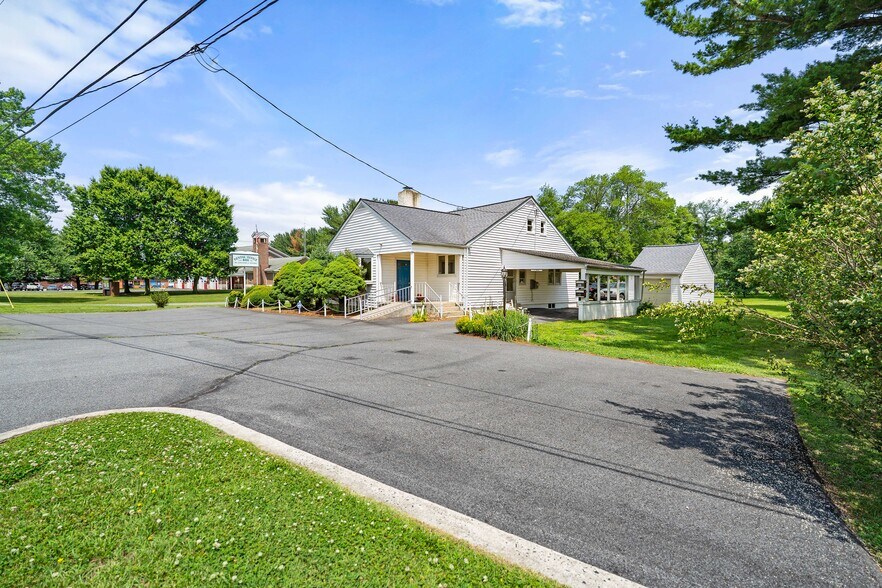 More Photos Of 401 E Pulaski Hwy, Elkton Medical For Sale