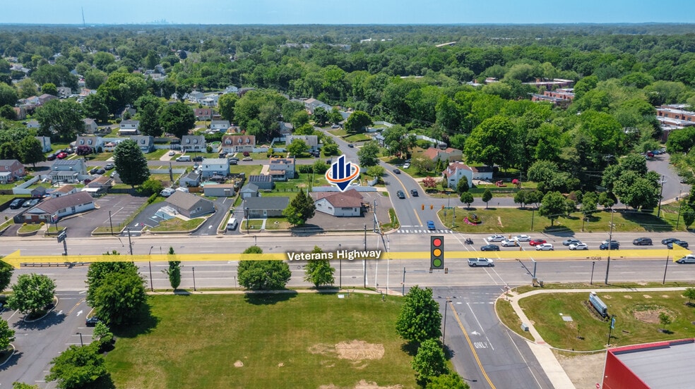 More Photos Of 1321 Veterans Hwy, Bristol Office For Sale