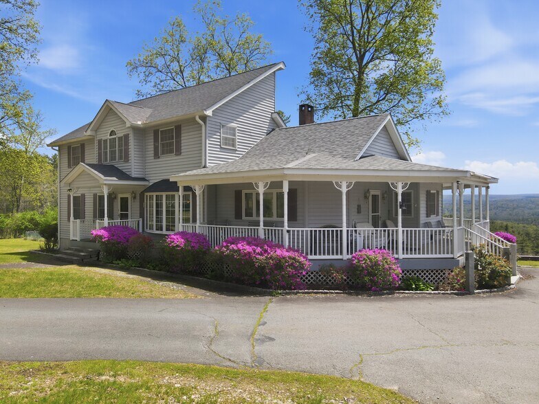 Primary Photo Of 120 Milford Hill Ln, Milford Flex For Sale