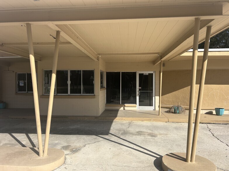 More Photos Of 1210 Saint Johns Ave, Palatka Office For Sale