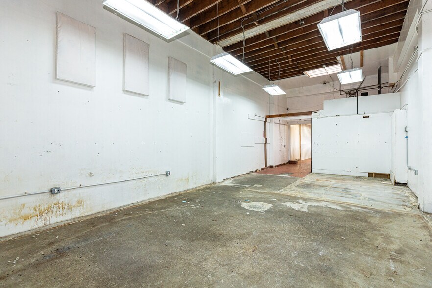 More Photos Of 2640-2650 Mission St, San Francisco Storefront For Lease