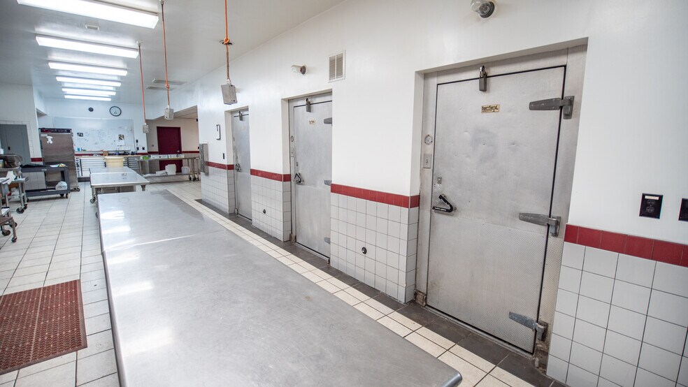 More Photos Of 29 Angel Dr, Leechburg Refrigeration Cold Storage For Sale