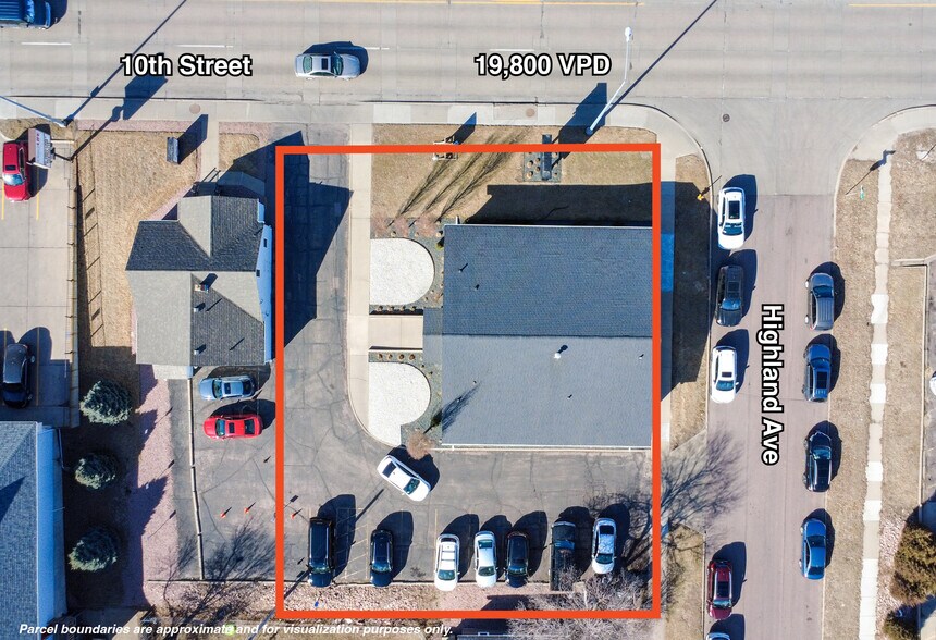 More Photos Of 1711 E 10th St, Sioux Falls Office For Sale