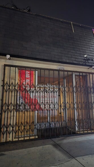 More Photos Of 14538-14540 Vanowen St, Van Nuys Storefront For Lease