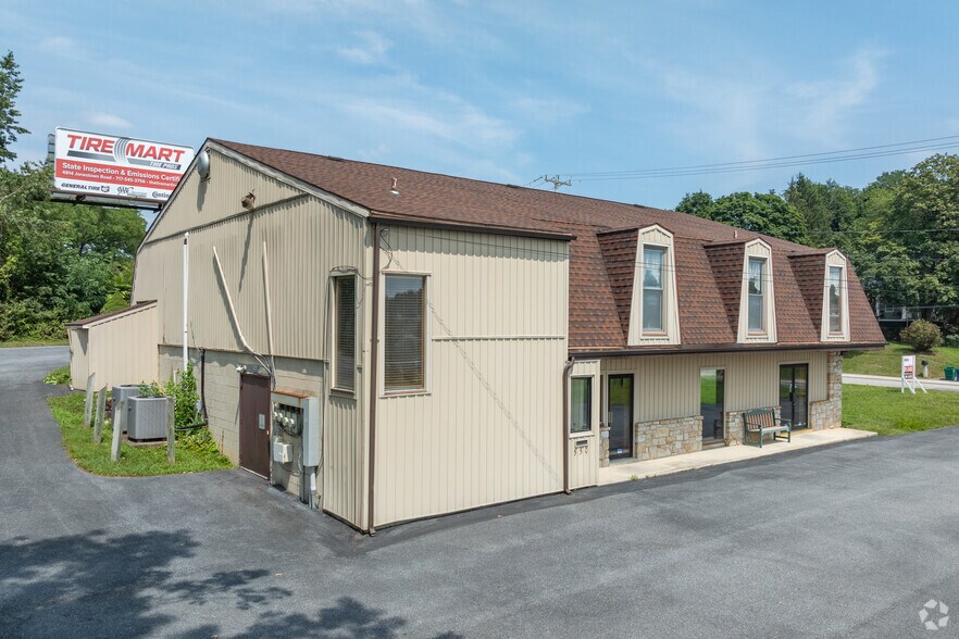 More Photos Of 550 N Mountain Rd, Harrisburg Freestanding For Lease