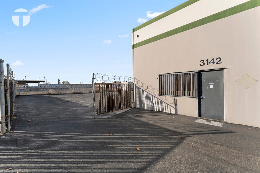 More Photos Of 3144 Diablo Ave, Hayward Warehouse For Sale