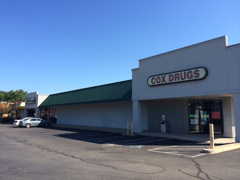 More Photos Of 5007-5047 Preston Hwy, Louisville Storefront For Lease