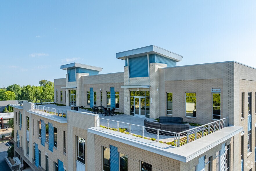 More Photos Of 4107 Mallory Ln, Franklin Medical For Lease