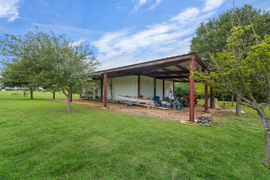 More Photos Of 8210 E FM 1518 N, Schertz Industrial For Sale