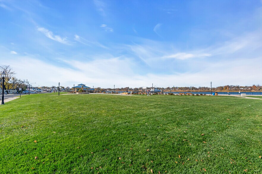 More Photos Of 1 American Legion Dr, Keyport General Retail For Lease