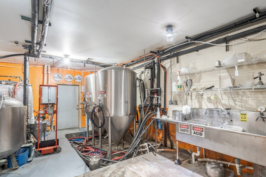 More Photos Of 100 N Pagosa Blvd, Pagosa Springs Freestanding For Sale