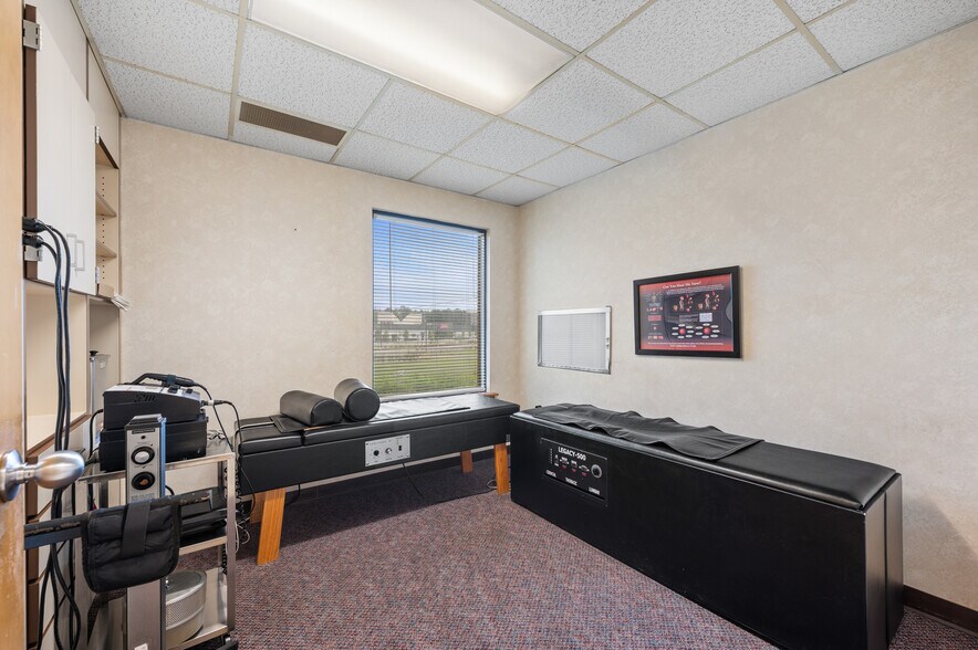 More Photos Of 5410 N Tryon St, Charlotte Medical For Sale