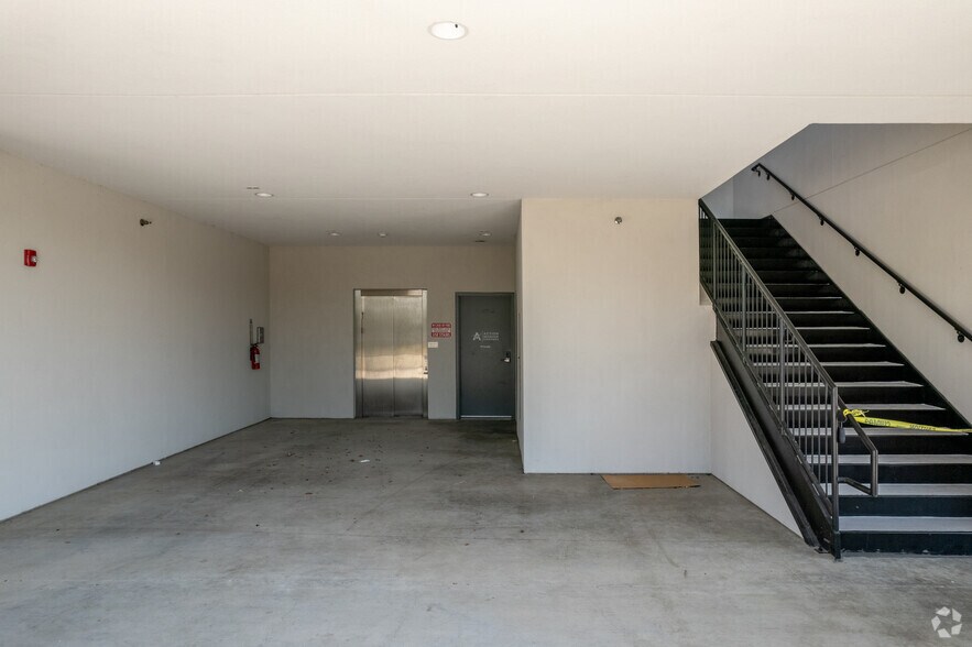 More Photos Of 2941 Broadway Bend Dr, Pearland Office For Lease