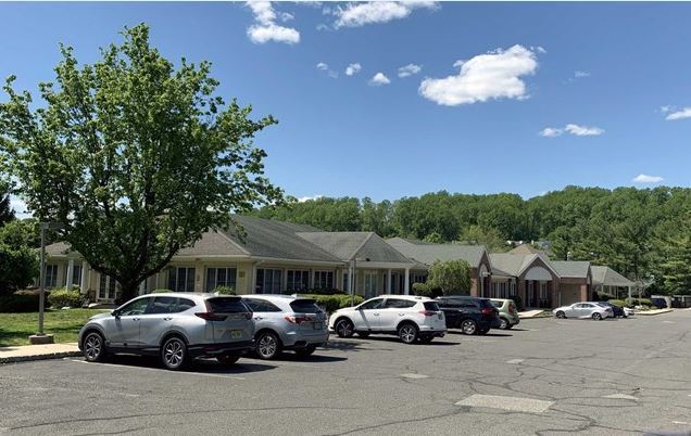More Photos Of 27 Mountain Blvd, Warren Medical For Sale