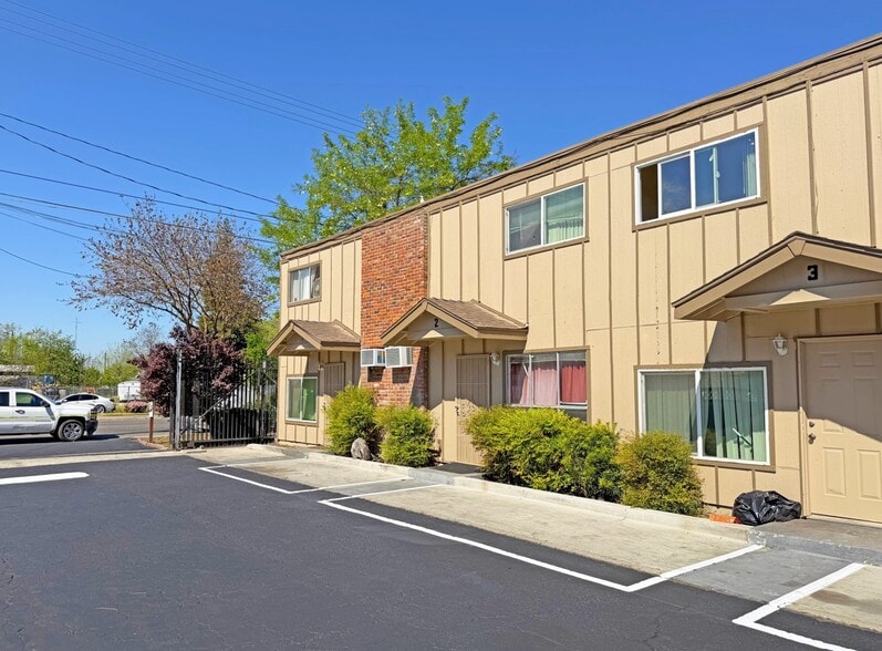 More Photos Of 1002 Geer Rd, Turlock Apartments For Sale