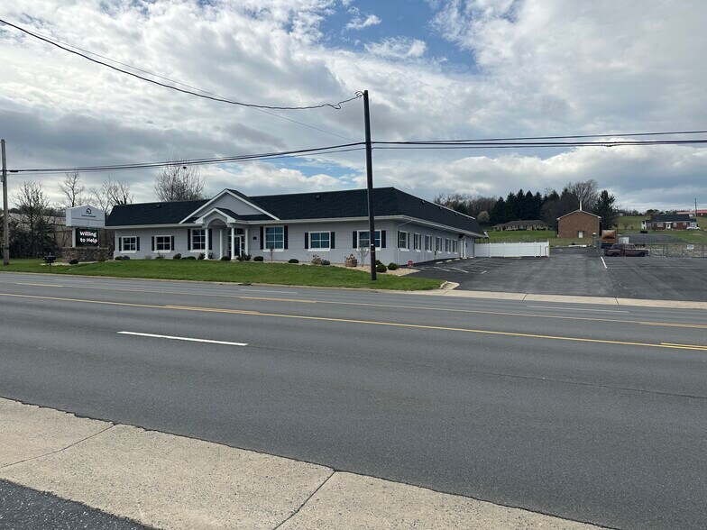 More Photos Of 278 Lee Hwy, Verona Auto Repair For Lease