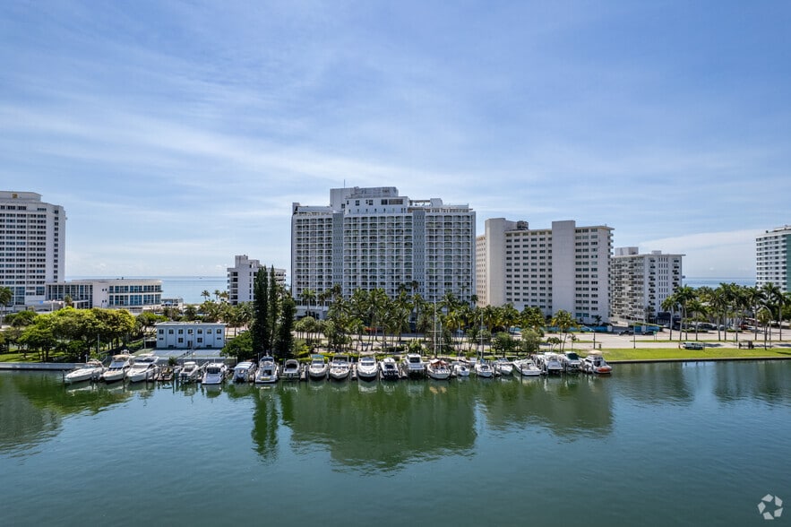 More Photos Of 5401 Collins Ave, Miami Beach Apartments For Sale
