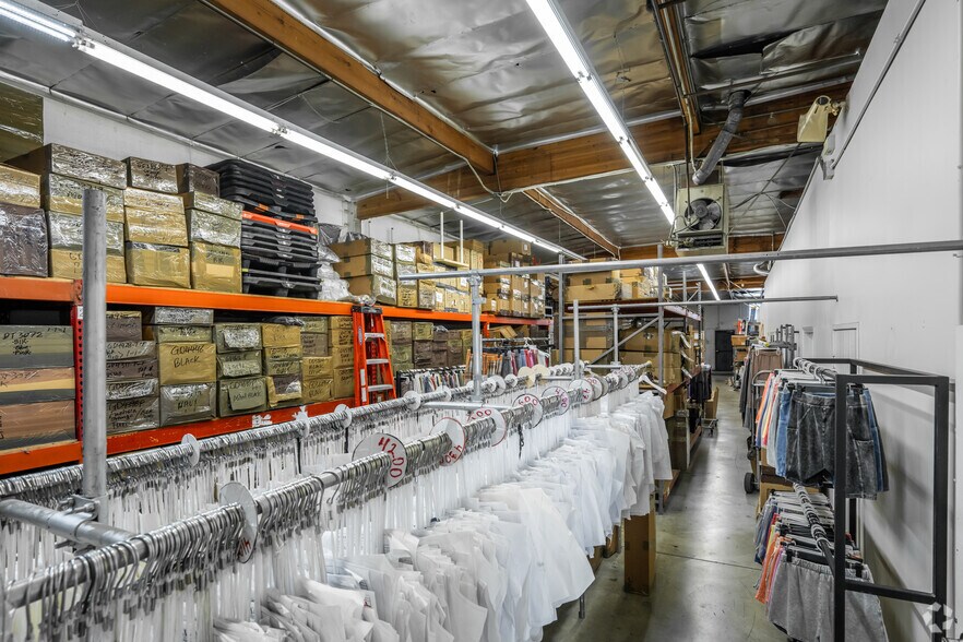 More Photos Of 767 E 14th Pl, Los Angeles Warehouse For Sale