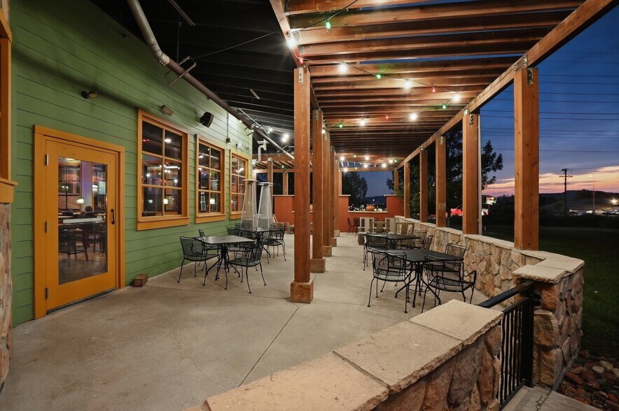 More Photos Of 1331 E North St, Rapid City Restaurant For Sale