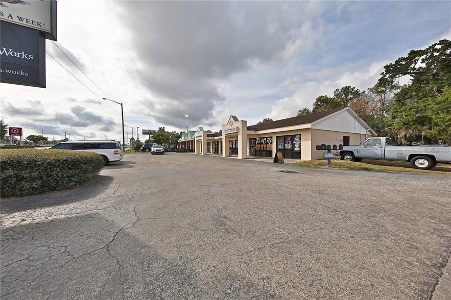More Photos Of 1905 SW College Rd, Ocala Unknown For Lease