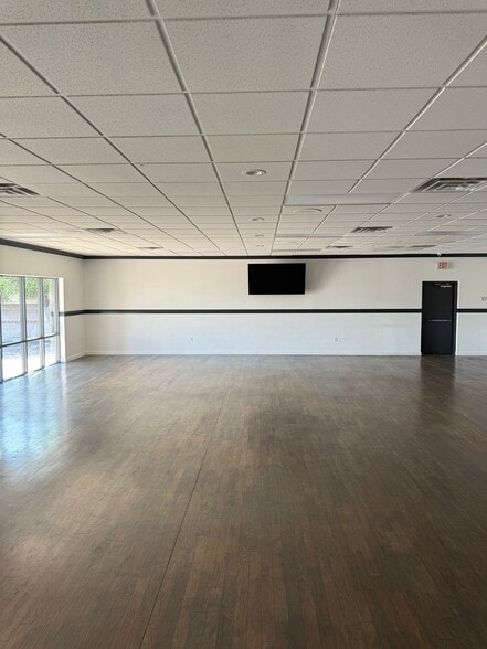 More Photos Of 4308 E Main St, Mesa Restaurant For Lease