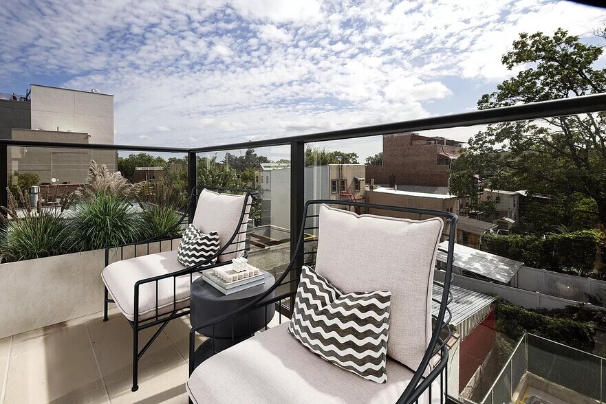 More Photos Of 10312 Northern Blvd, Flushing Apartments For Sale