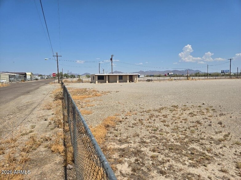 Primary Photo Of 135 Ironwood rd, Quartzsite Land For Sale