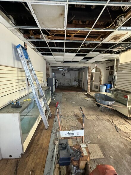 More Photos Of 1006-1008 Paterson Plank Rd, North Bergen Storefront Retail Residential For Sale