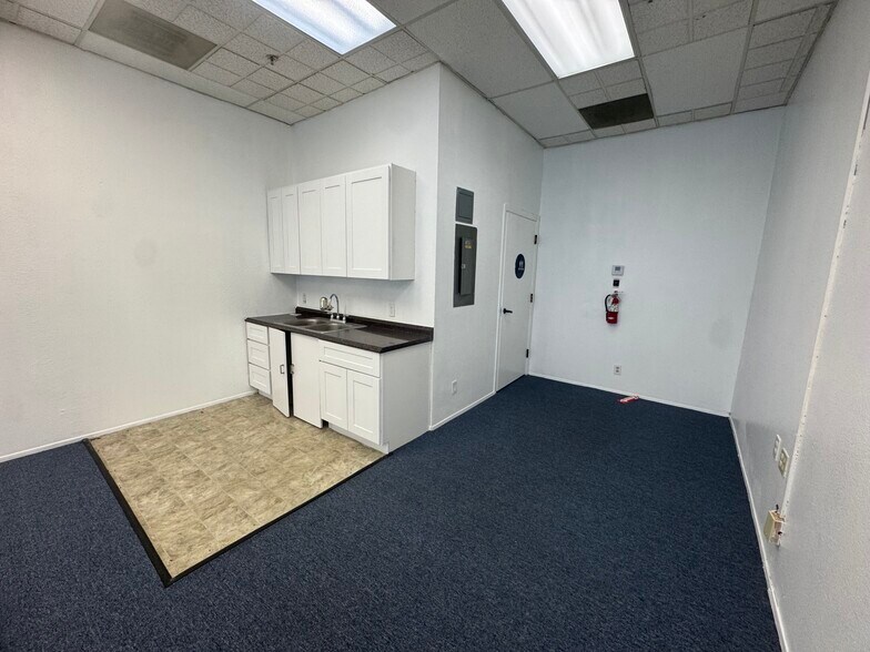 More Photos Of 970 Broadway, Chula Vista Unknown For Lease