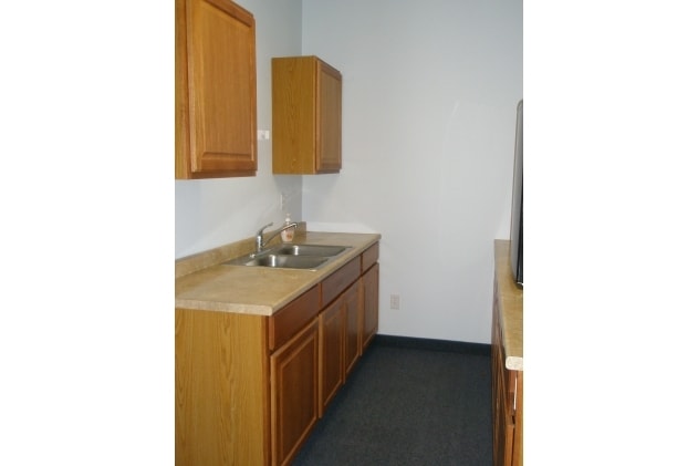 More Photos Of 6821-6825 W Clearwater Ave, Kennewick Office For Lease
