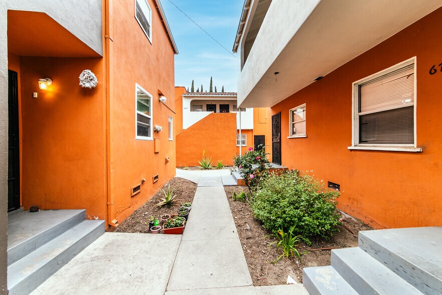 More Photos Of 6729-6731 Middleton St, Huntington Park Apartments For Sale