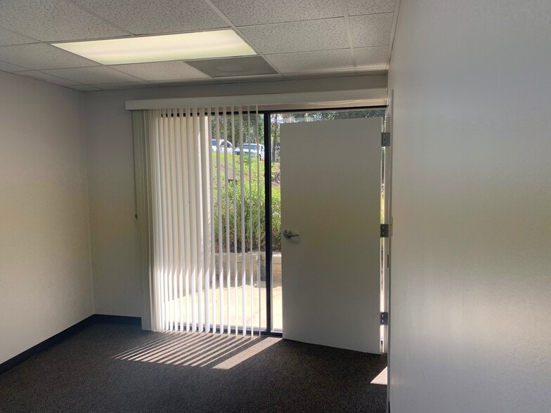 More Photos Of 502 Capital Cir SE, Tallahassee Office For Sale