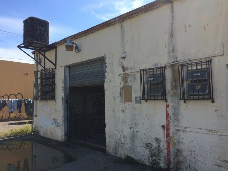 More Photos Of 2421 NW 27th Ave, Miami Freestanding For Sale