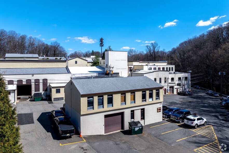 More Photos Of 1 Hollywood Ave, Ho-Ho-Kus Warehouse For Lease