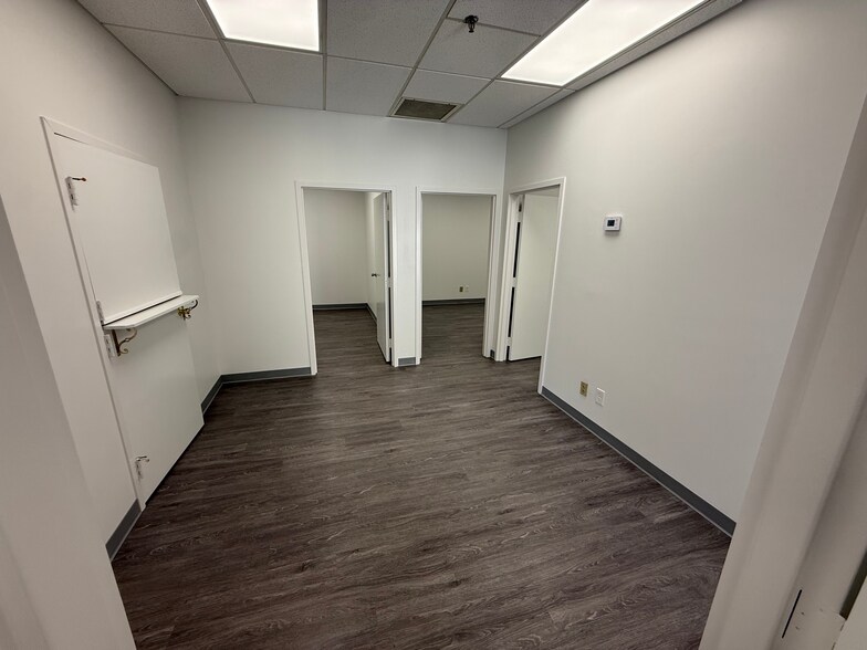 More Photos Of 6767 Peachtree Industrial Blvd, Peachtree Corners Warehouse For Lease