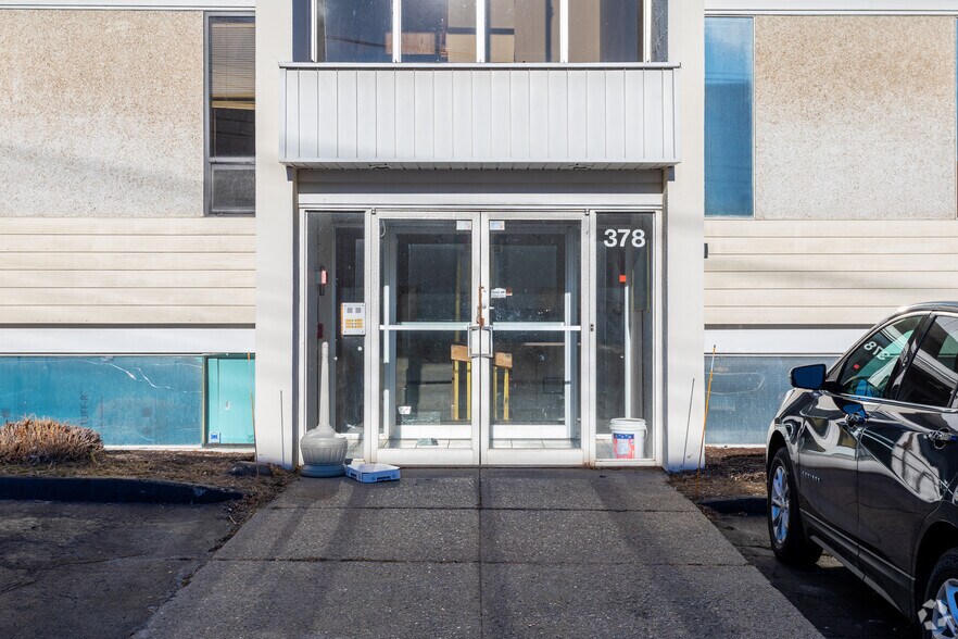 More Photos Of 378 Boston Post Rd, Orange Office For Lease