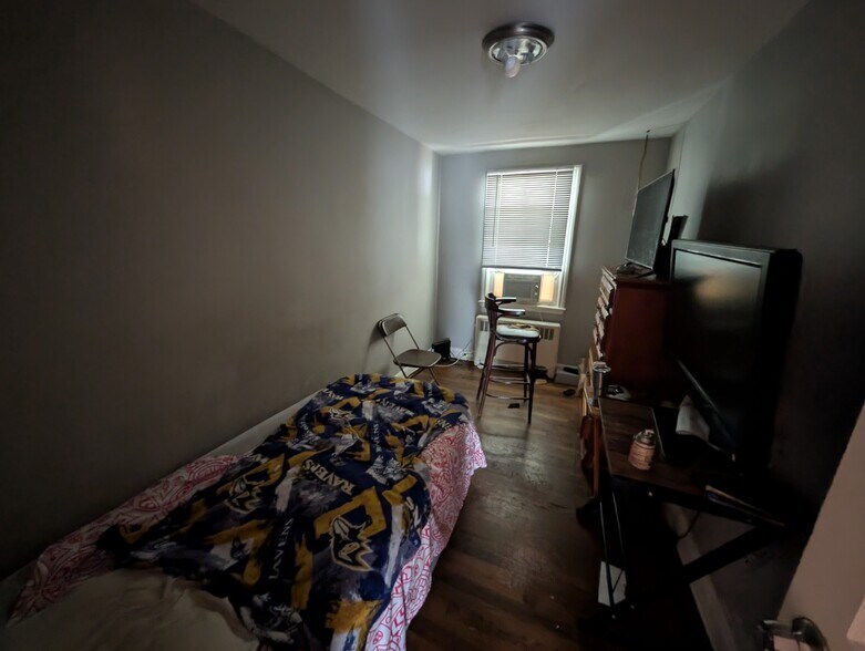 More Photos Of 2801 E Federal St, Baltimore Multifamily For Sale