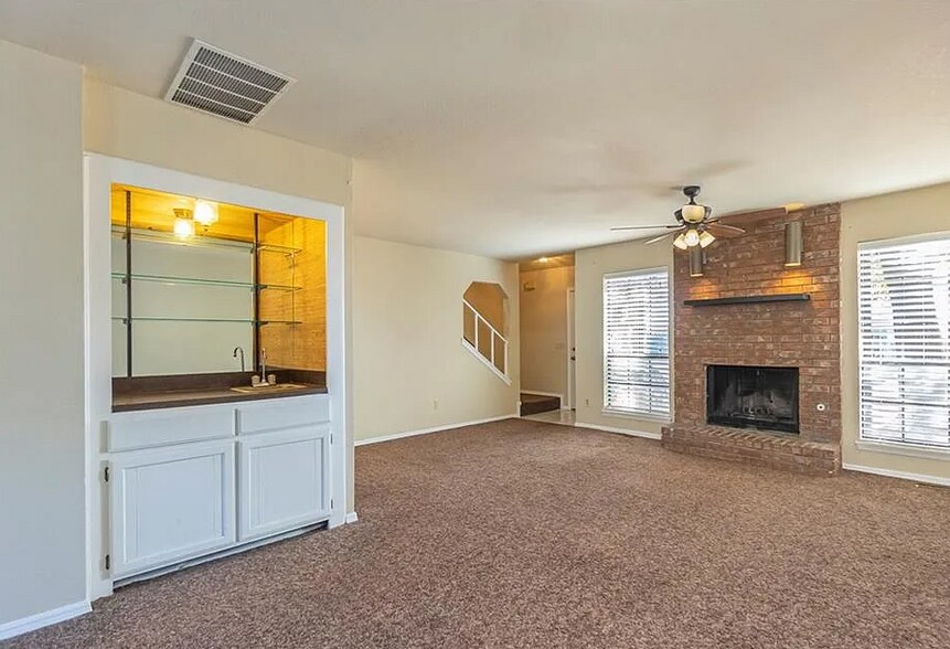 More Photos Of 812 Two Forty Pl, Oklahoma City Apartments For Sale