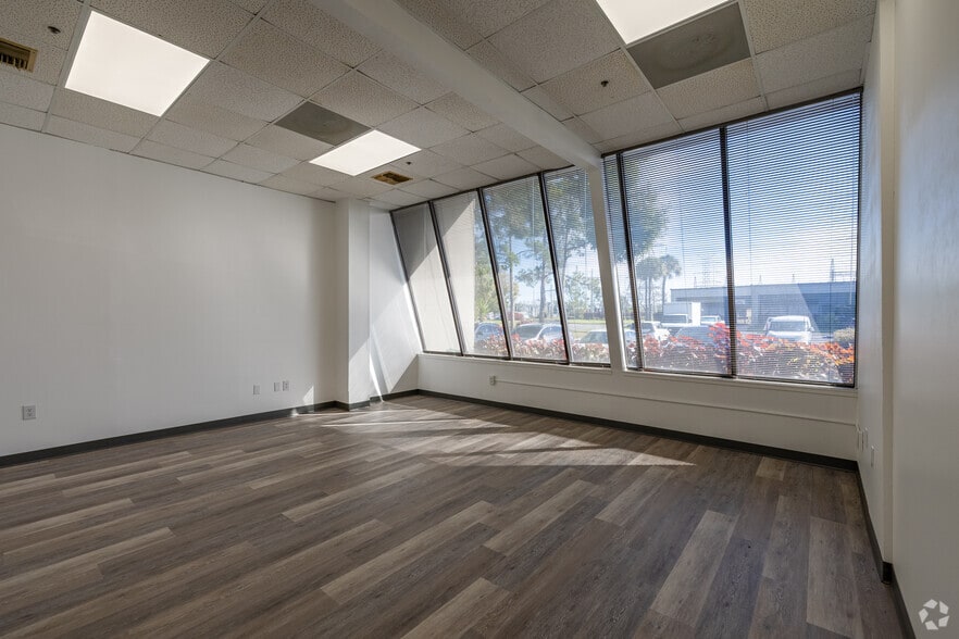 More Photos Of 13190 56th Ct, Clearwater Unknown For Lease