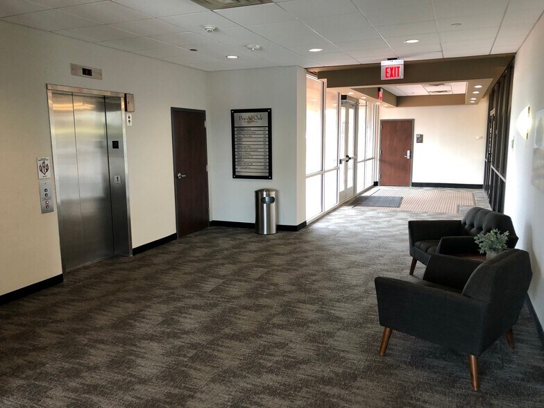 More Photos Of 6640 Shady Oak Rd, Eden Prairie Office For Lease