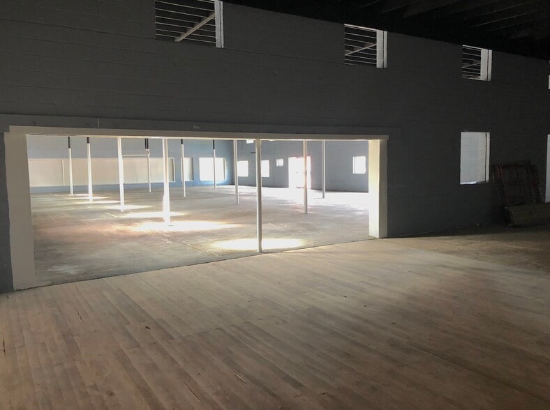 More Photos Of 817 S Horner Blvd, Sanford Light Distribution For Lease