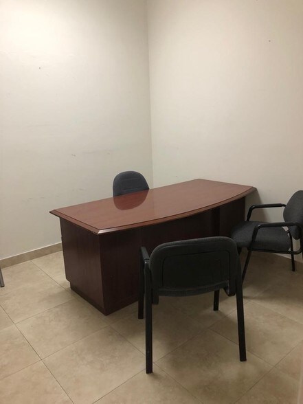 More Photos Of 7620 NW 25th St, Miami Distribution For Sale