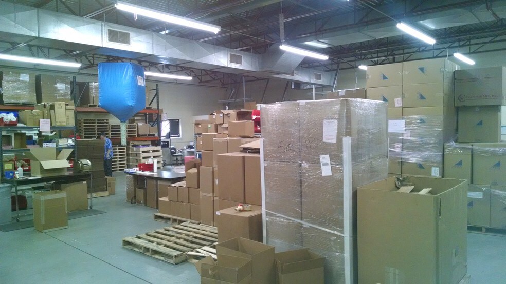 More Photos Of 72 Cedar Hill St, Marlborough Manufacturing For Lease