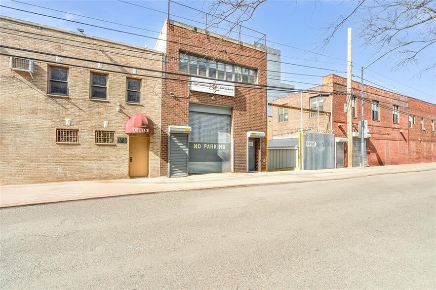 Primary Photo Of 37-14 13th St, Long Island City Warehouse For Sale